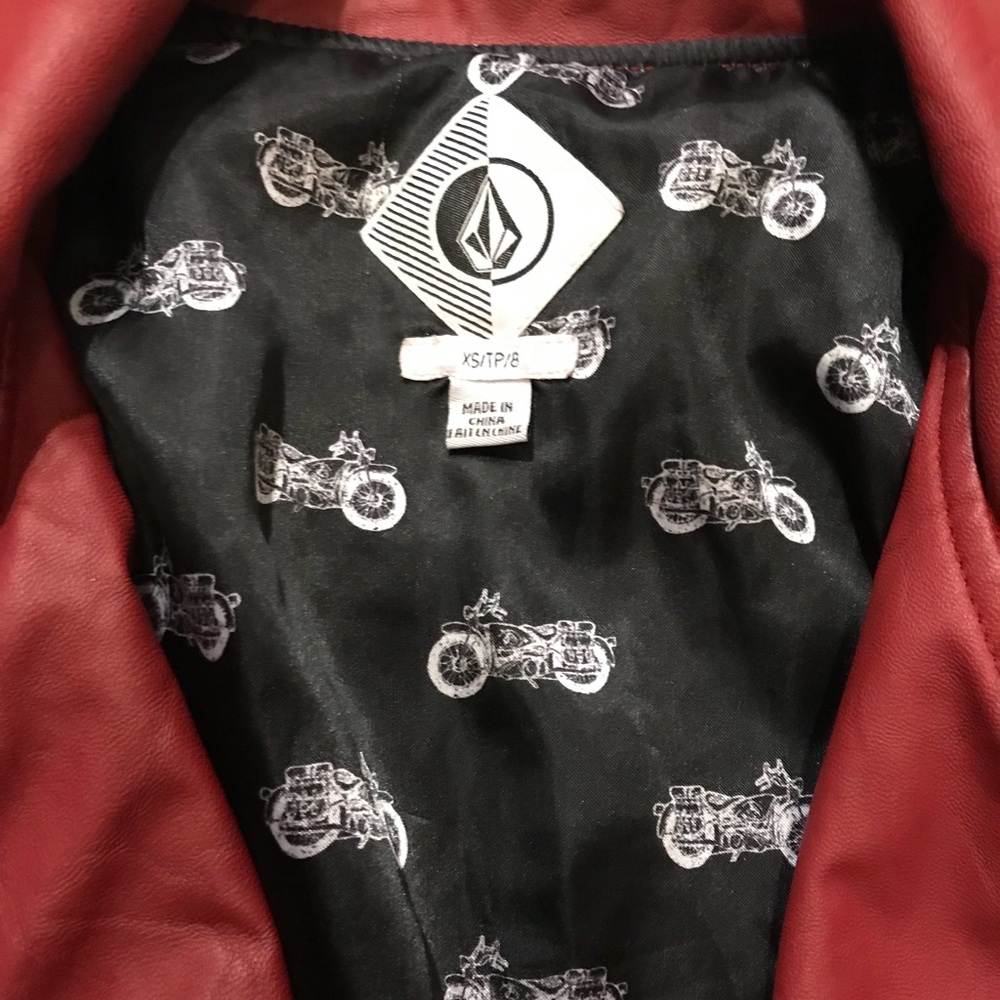 Red Pleather Volcom Jacket - XS - Picture 2 of 5